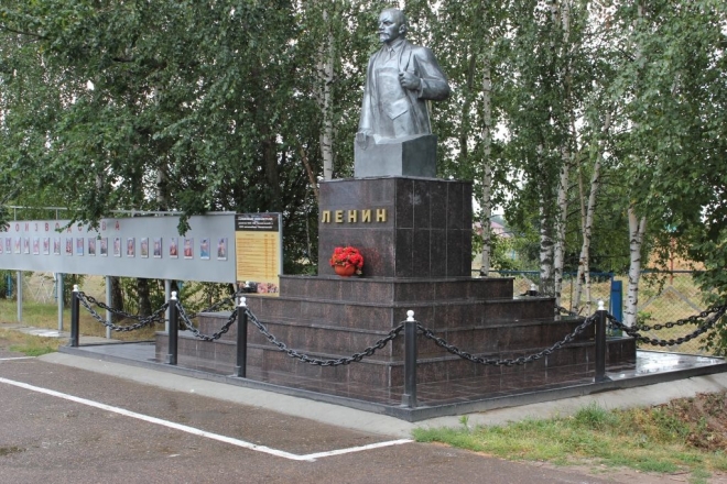 Вертикальные памятники Звенигово памятники на могилу в калуге